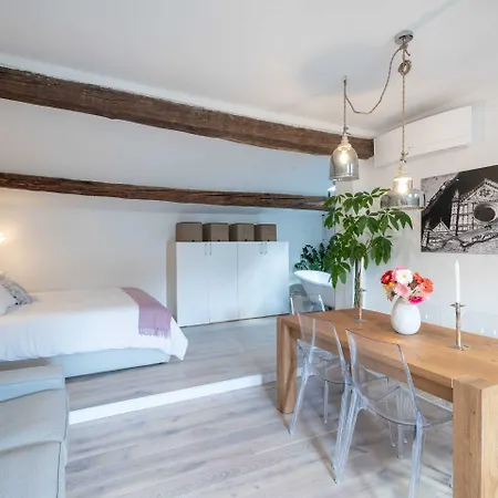 Design Loft In - Hosted By Sweetstay Apartament Florencja