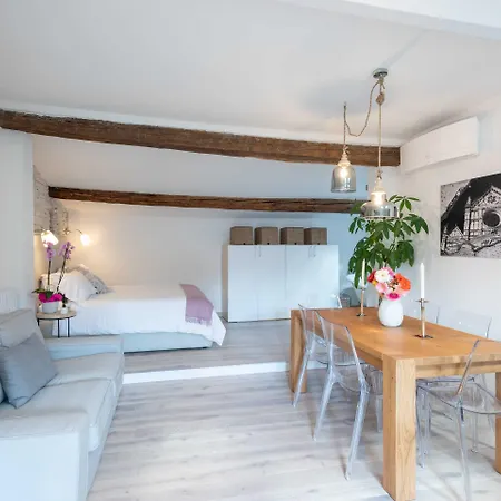 Design Loft In - Hosted By Sweetstay * Florencie