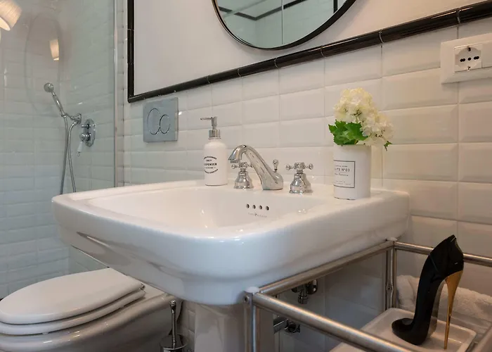 Design Loft In - Hosted By Sweetstay * Florencja