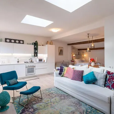 Appartement Design Loft In - Hosted By Sweetstay