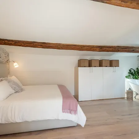 Design Loft In - Hosted By Sweetstay Appartement