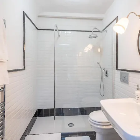 Appartement Design Loft In - Hosted By Sweetstay *